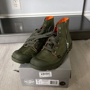 Palladium Pampa Hi Zip